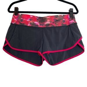 Lululemon Black Poppy Petals Speed Short 3" Inseam 6